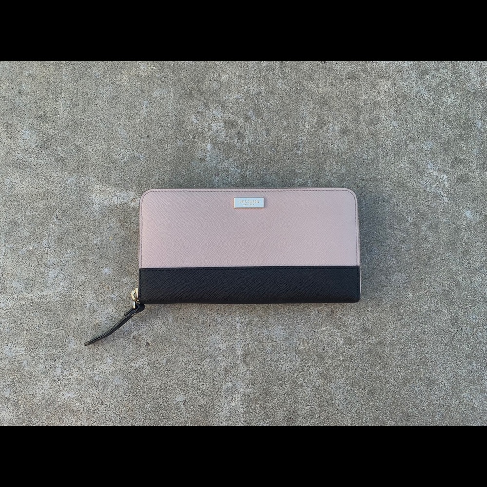 Cute Kate spade wallet!💕